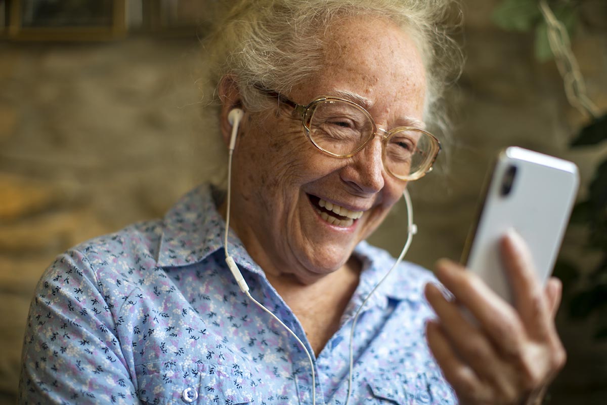 Tips on Keeping in Touch as We Age